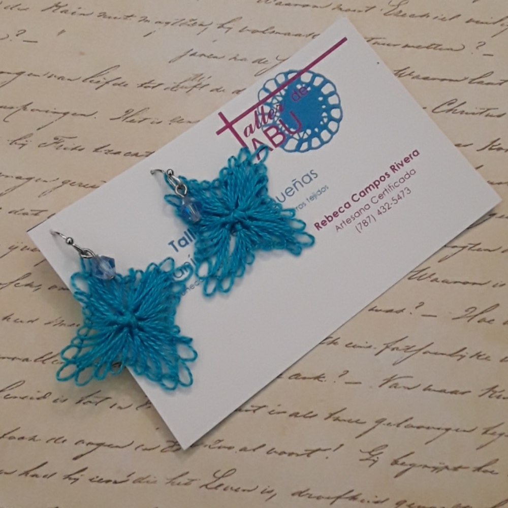 Blue handmade earrings _ Tenerife lace